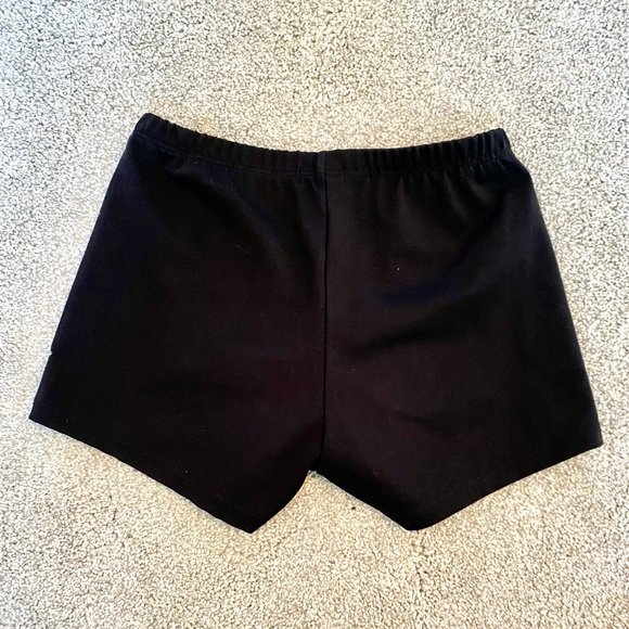 ✨ Tumblewear Black Athletic Shorts - Picture 3 of 4